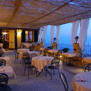 Il Borgo Di Campi Lägenhetshotell
